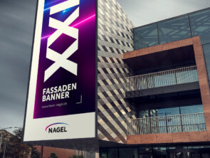 XXL Banner für Gebäudefronten geplant , umgesetzt und montiert von Neon-Nagel